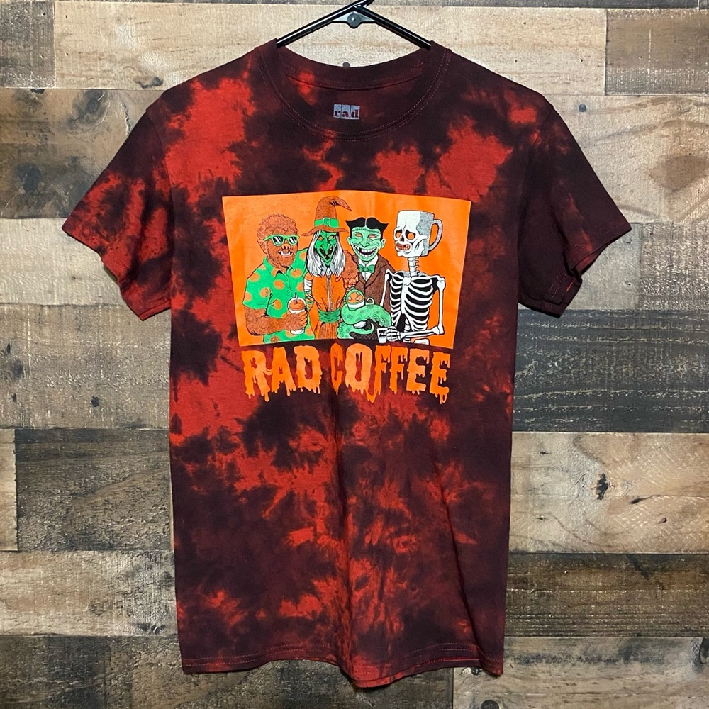 Rad Coffee T-Shirt Size Small Halloween Cemetery Spooky Skeleton